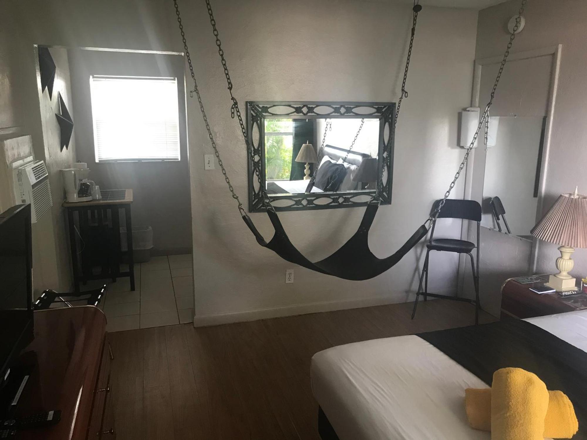 Inn Leather Guest House-Gay Male Only فورت لودرديل المظهر الخارجي الصورة