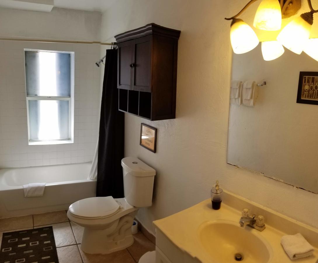 Inn Leather Guest House-Gay Male Only فورت لودرديل المظهر الخارجي الصورة